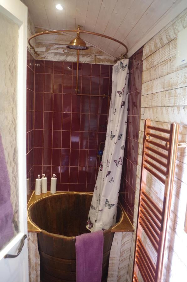 Stillington Cherry Tub In The Orchard. Cozy Getaway المظهر الخارجي الصورة